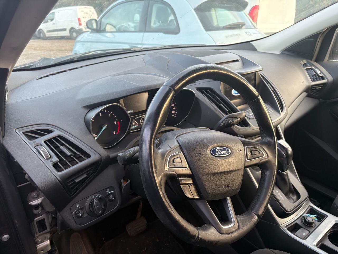 Ford Kuga cambio rotto