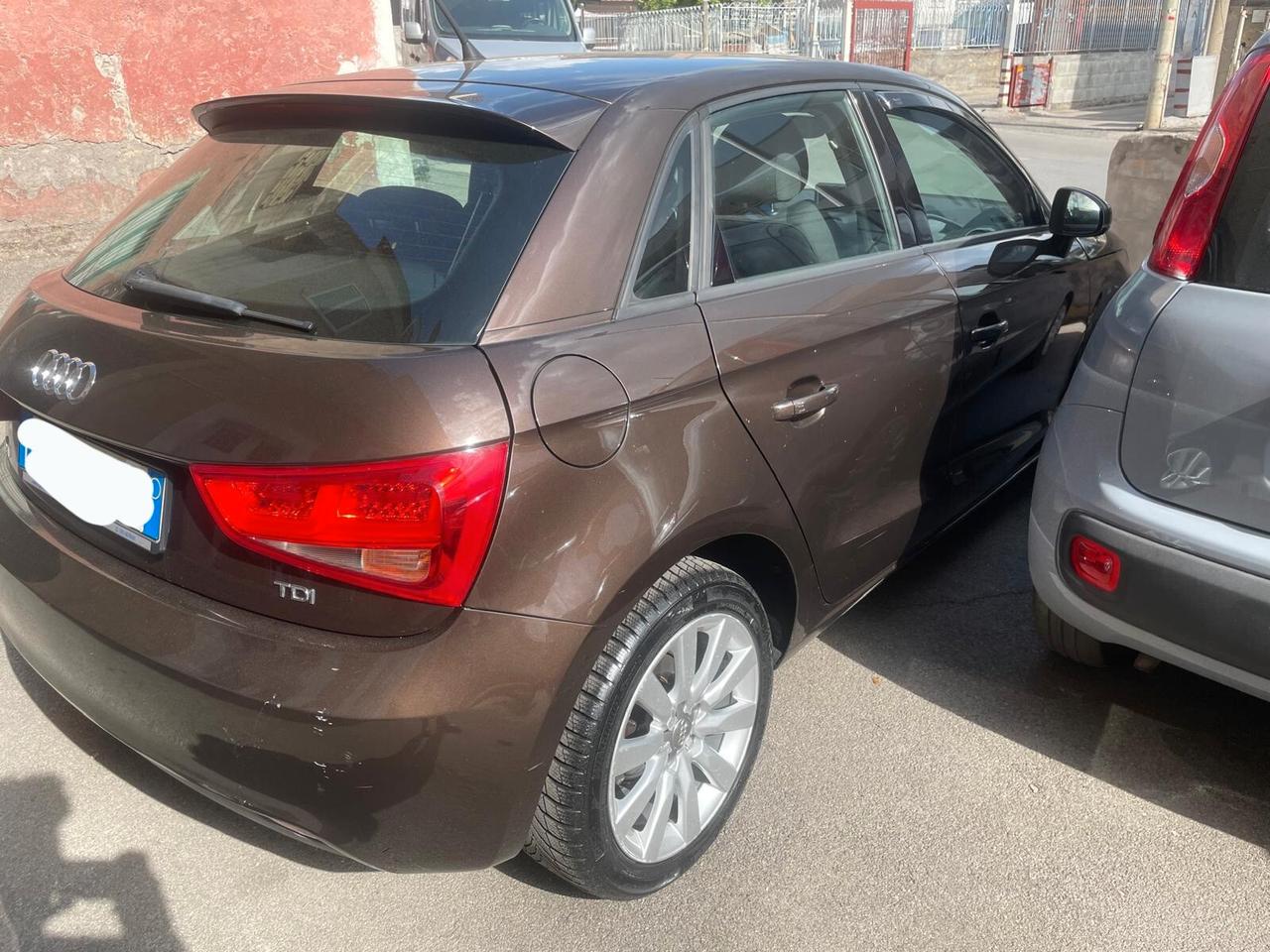 Audi A1 1.6 TDI S tronic line edition plus