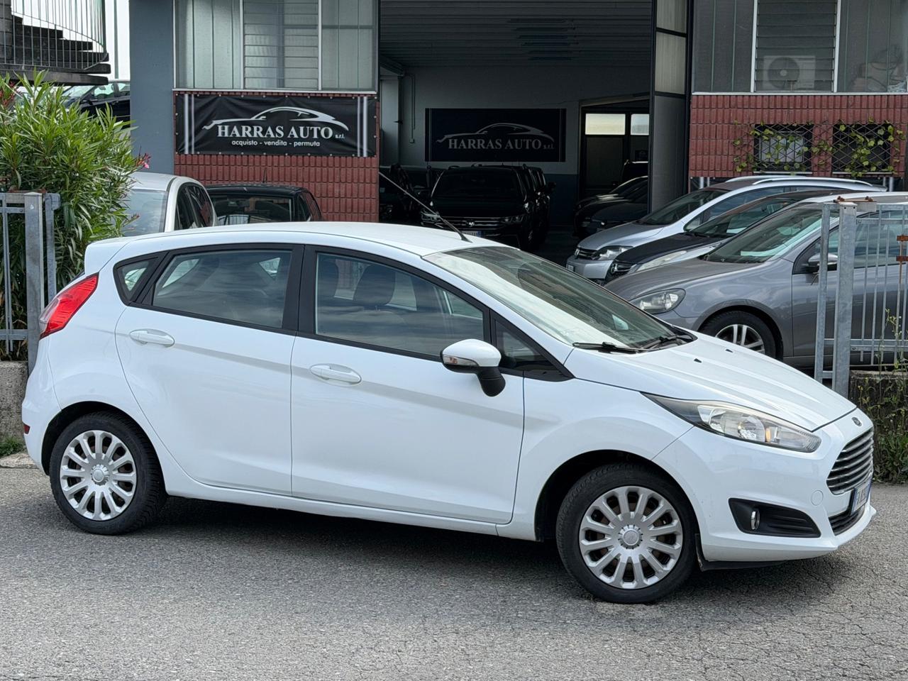 Ford Fiesta 1.2 60CV 5 porte Black & White Edition