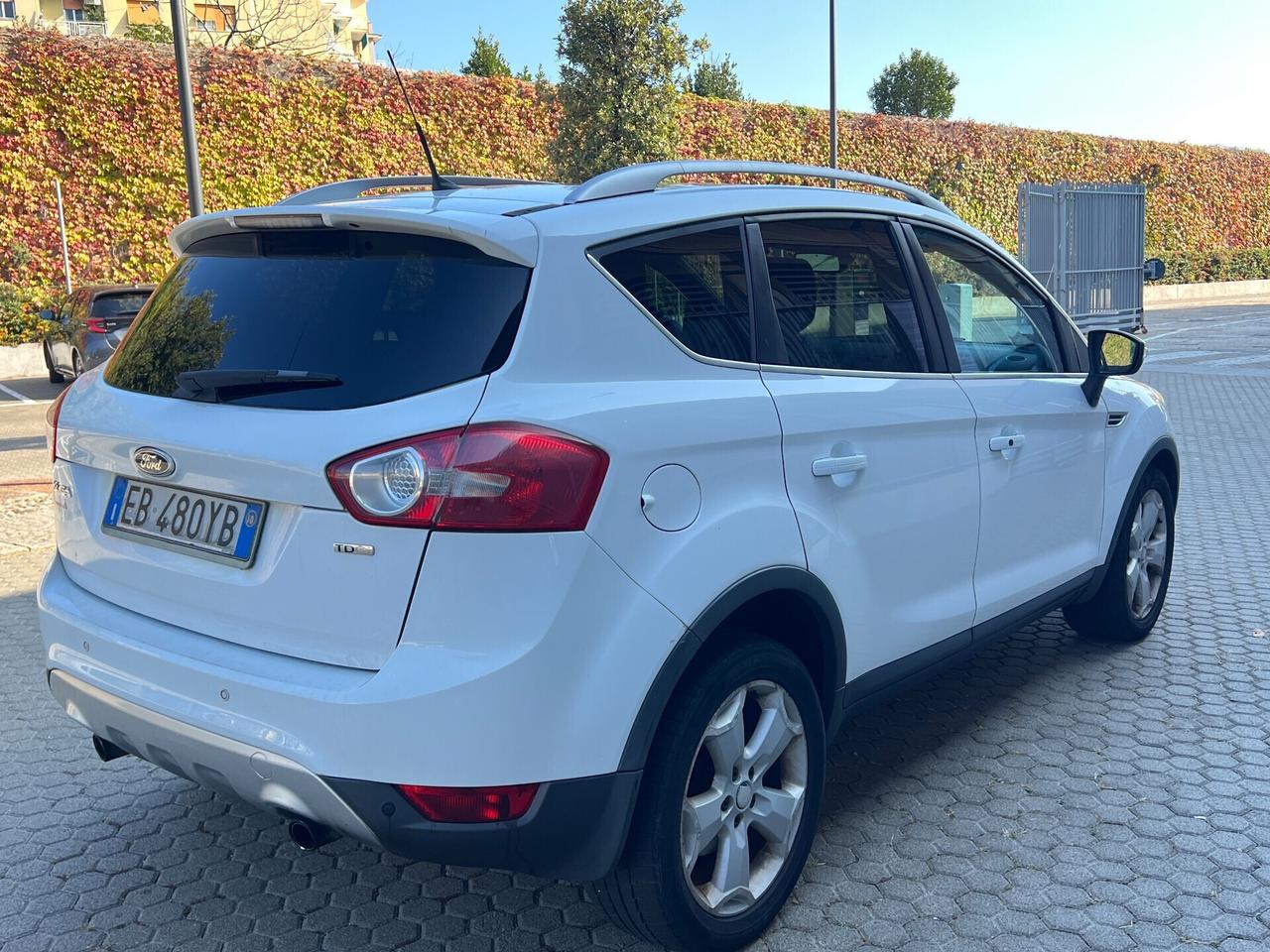 Ford Kuga 2.0tdci 140cv 4x2 euro4 - 2010