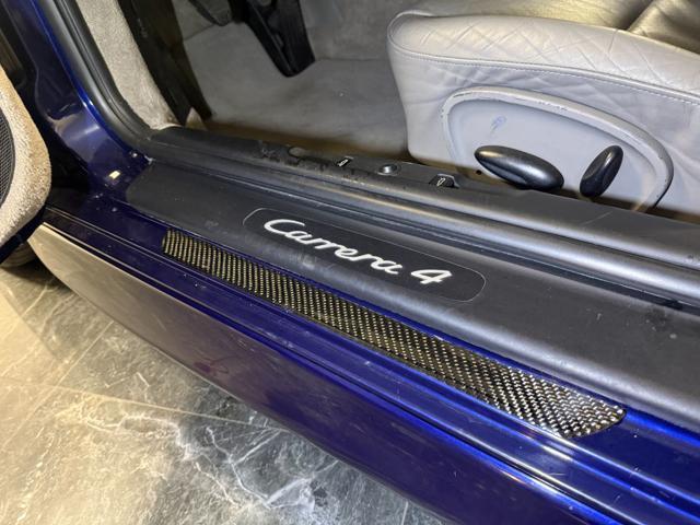 PORSCHE 911 996 Carrera 4 Coupé / TETTO / SEDILI RISCALDATI
