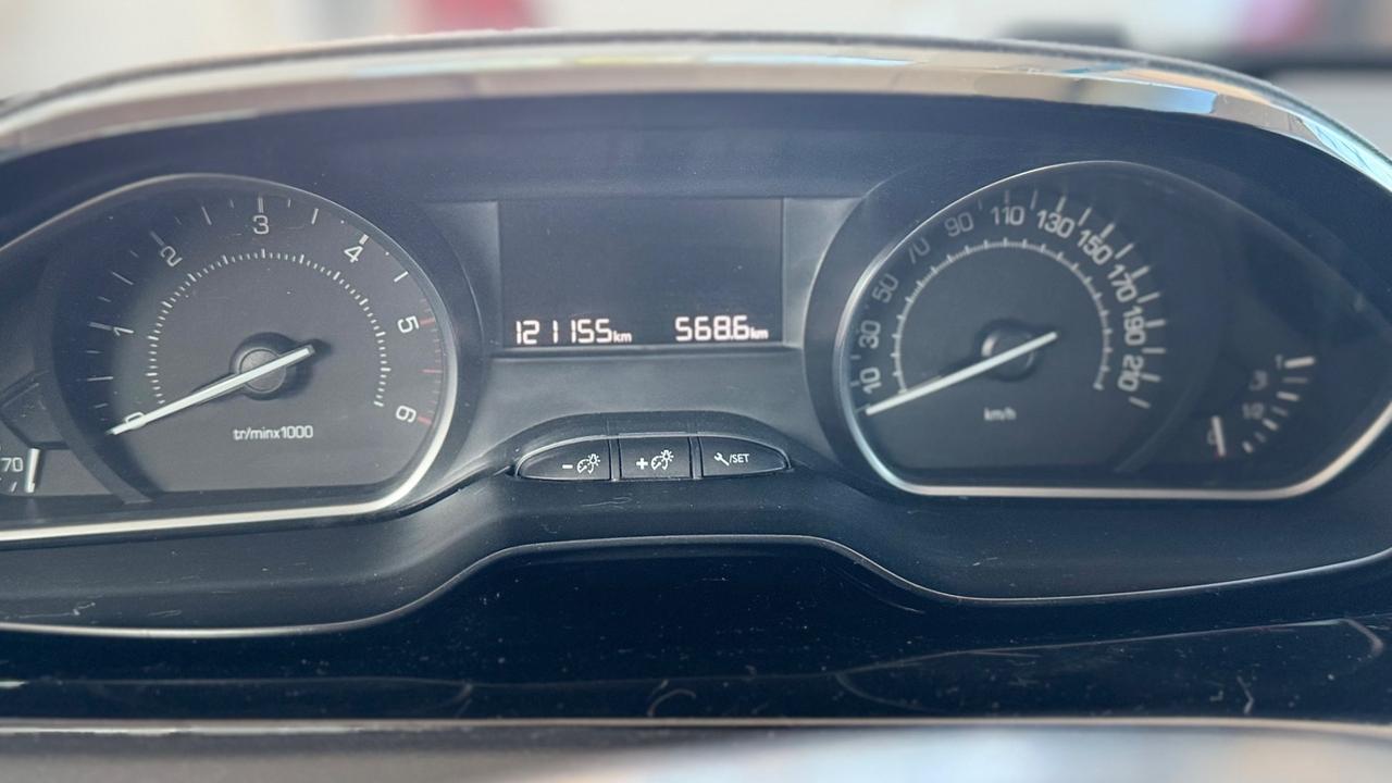 Peugeot 208 BlueHDi 75 5p Allure ok Neopatentati