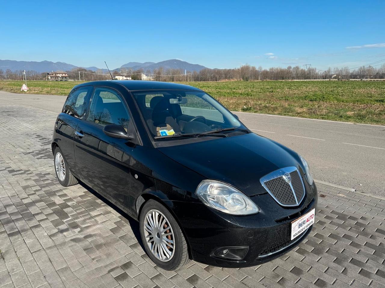Lancia Ypsilon 1.2 benzina