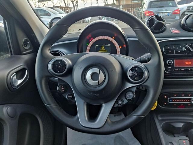 SMART ForFour 1.0cc PASSION 71cv TETTO PANORAMA CRUISECONTROL