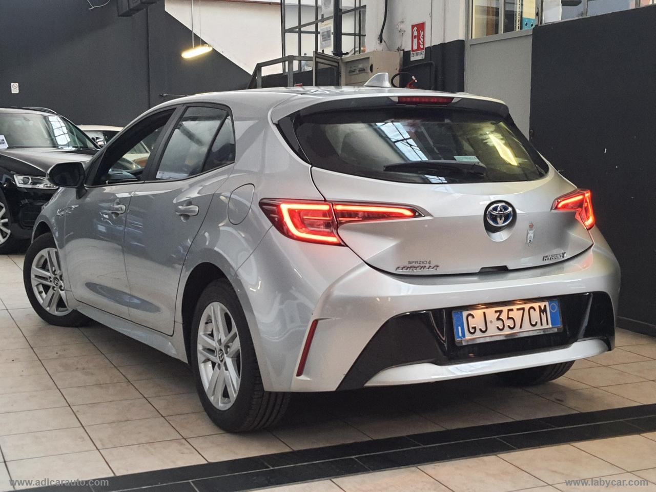 TOYOTA Corolla 1.8 Hybrid