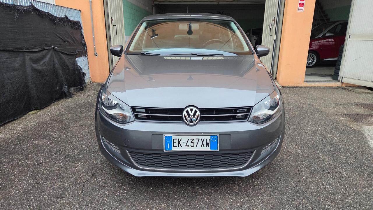 Volkswagen Polo 1.4 5 porte Highline unico proprietario neo patentati