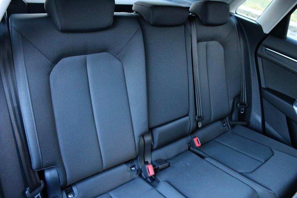 AUDI Q3 2.0 TDI 150 CV s-tronic *Matrix *Camera