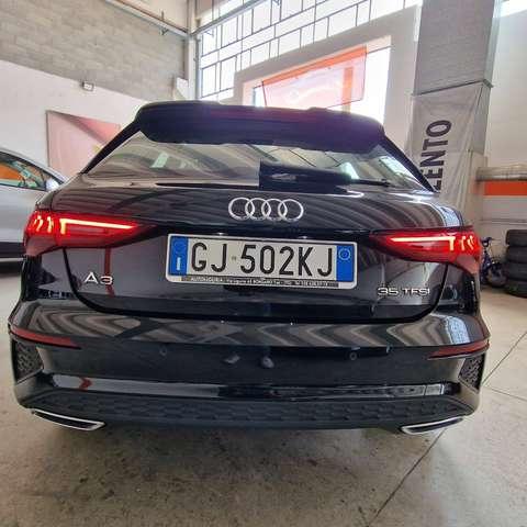 Audi A3 A3 Sportback tfsi e S line edition