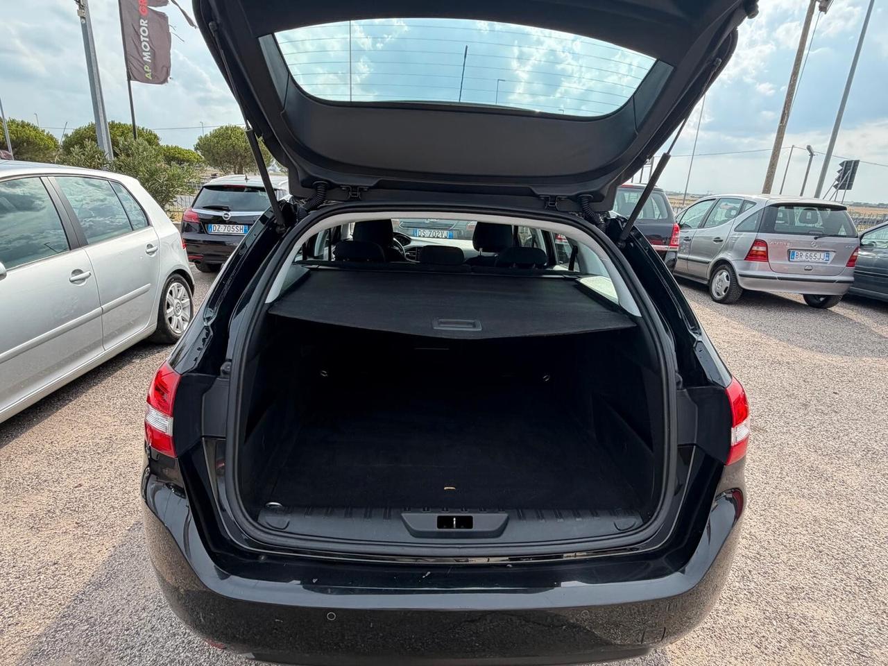 Peugeot 308 1.6 e-HDi 115 CV Stop&Start Business