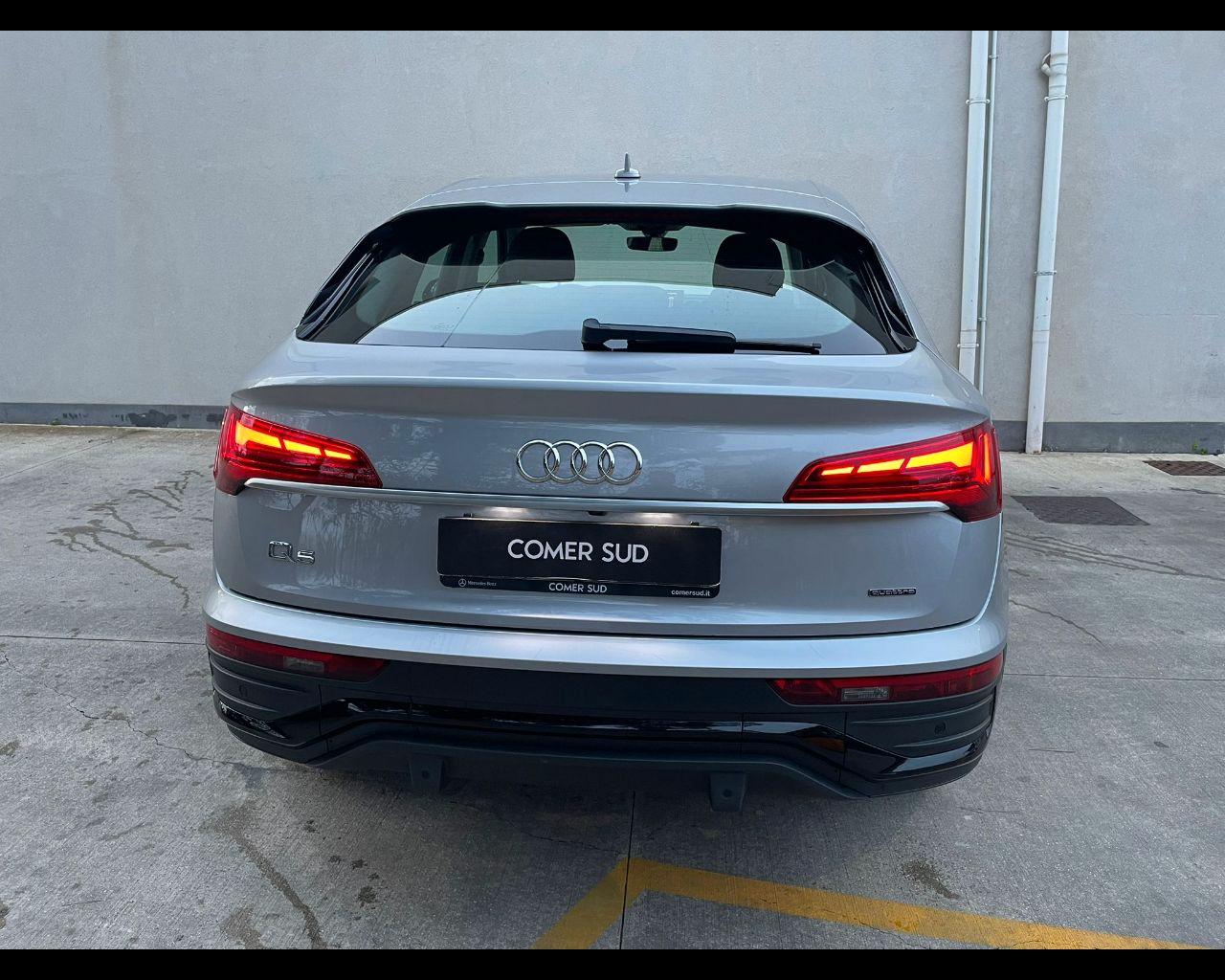 AUDI Q5 I Sportback 2021 - Q5 Sportback 40 2.0 tdi mhev 12V S lin