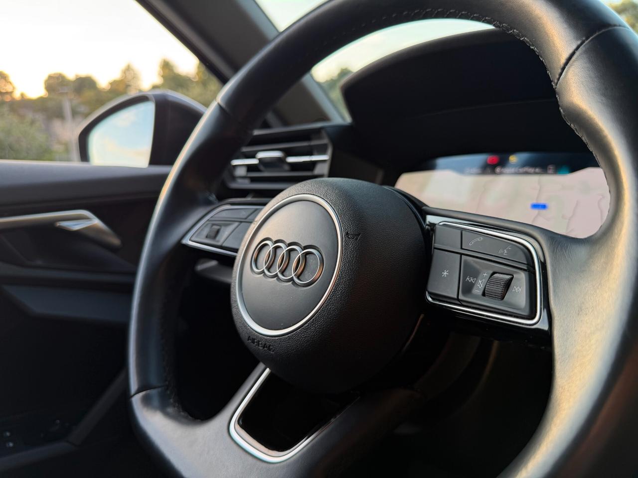 Audi A3 SPB S-LINE EDITION/2.0 116CV/TETTO/18"/LED