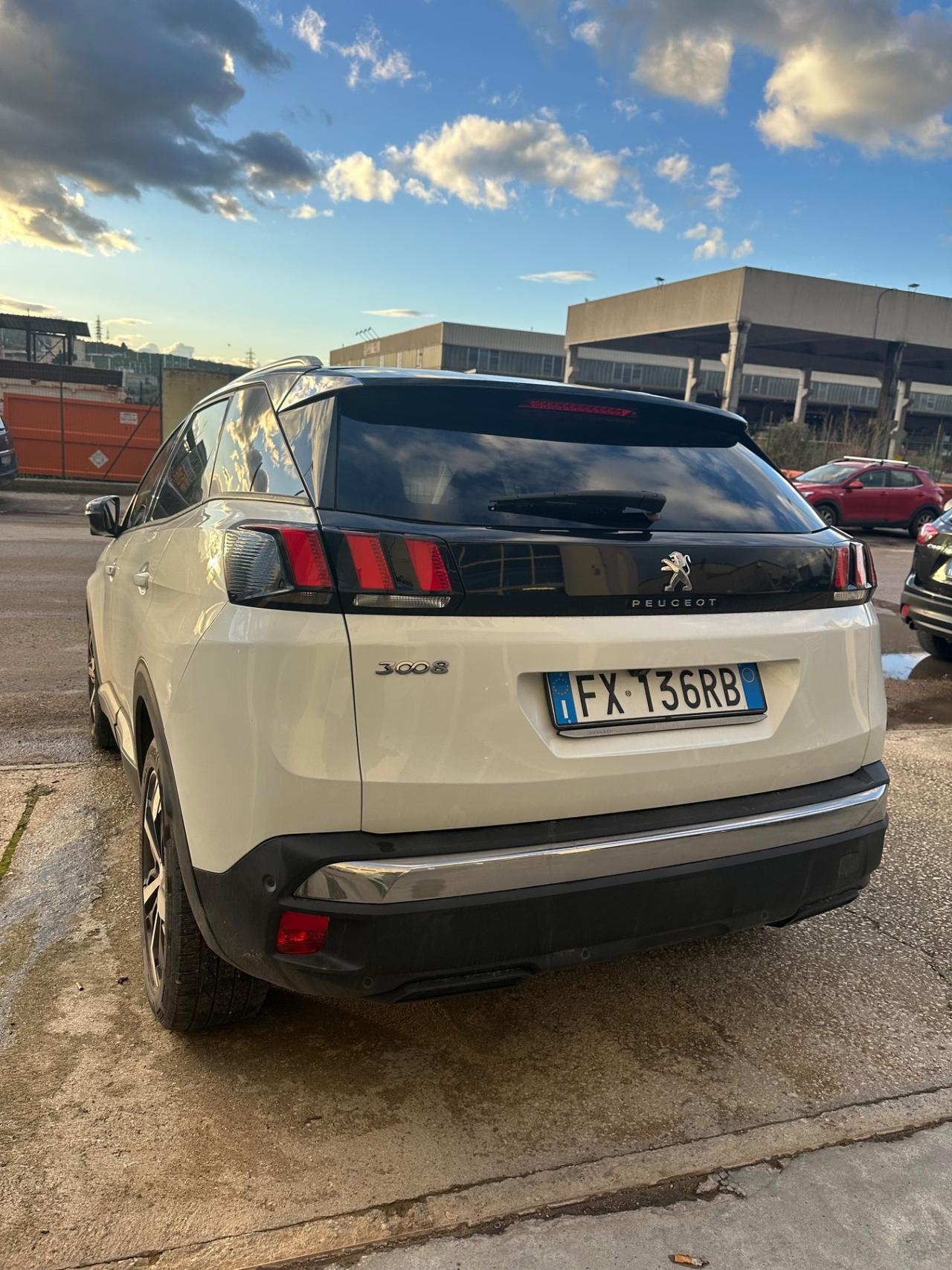 Peugeot 3008 BlueHDi 130 S&S Allure