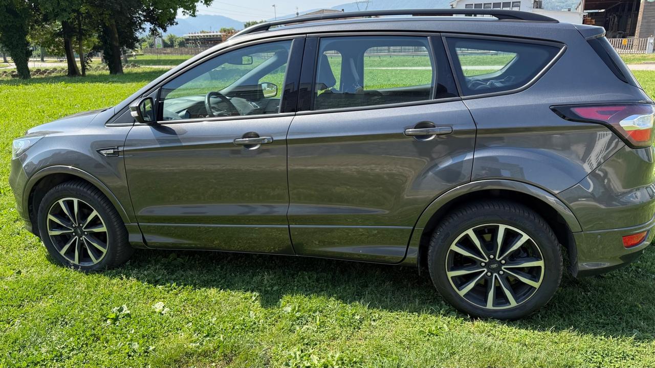 Ford Kuga 1.5 EcoBoost 120 CV S&S 2WD ST-Line