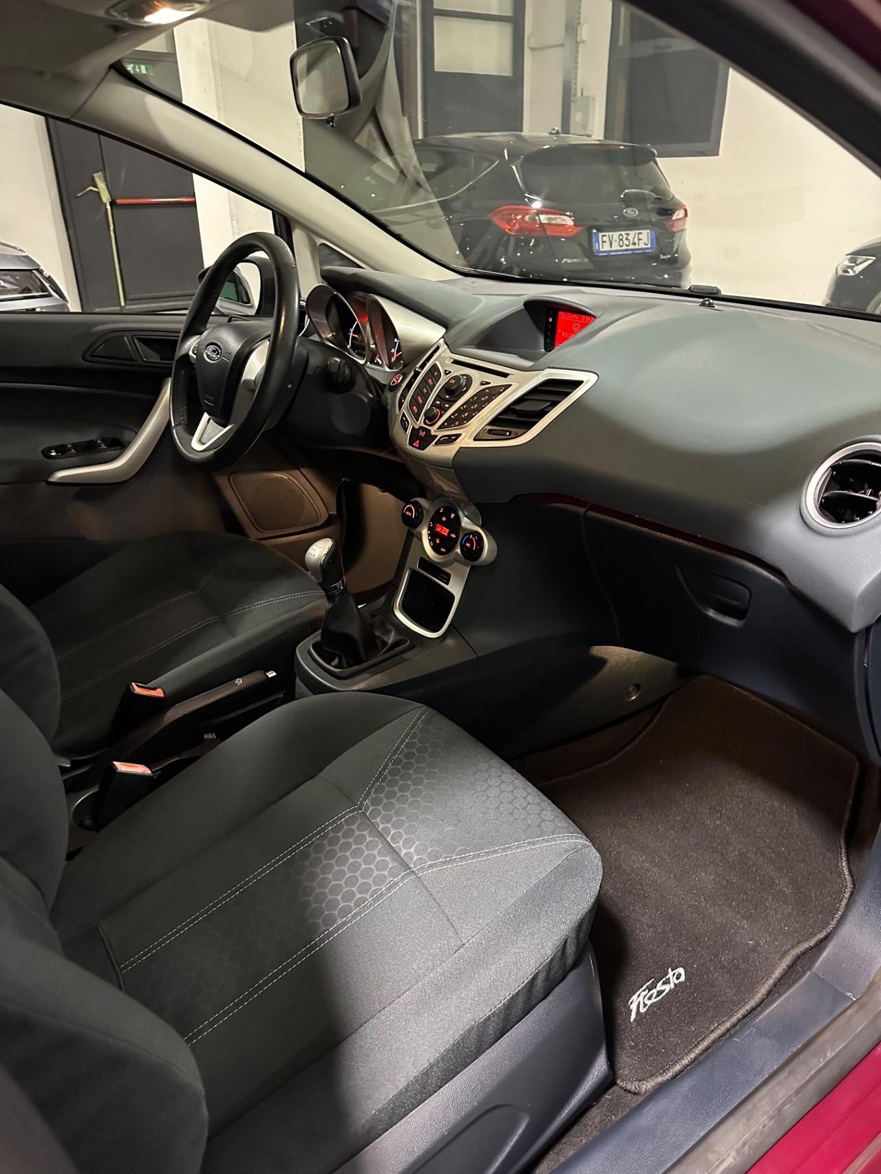 Ford Fiesta 1.4 TDCi 70CV 5p. Titanium N1 Bs.