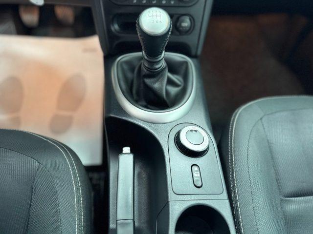 NISSAN Qashqai 1.6 dCi DPF Tekna 4x4