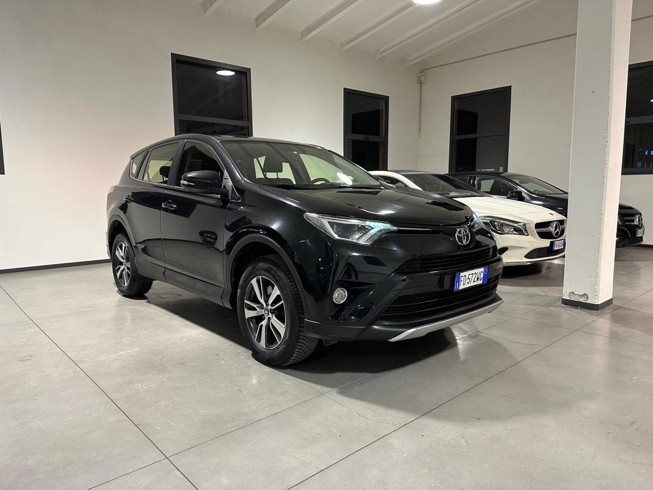 Toyota RAV 4 RAV4 2.0 D-4D 2WD Lounge