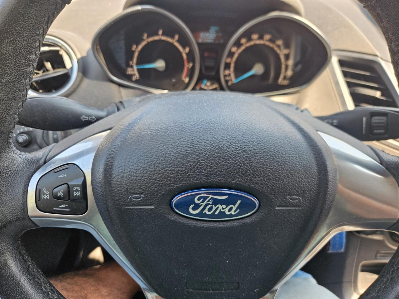 Ford Fiesta 1.4 5 porte Bz.- GPL