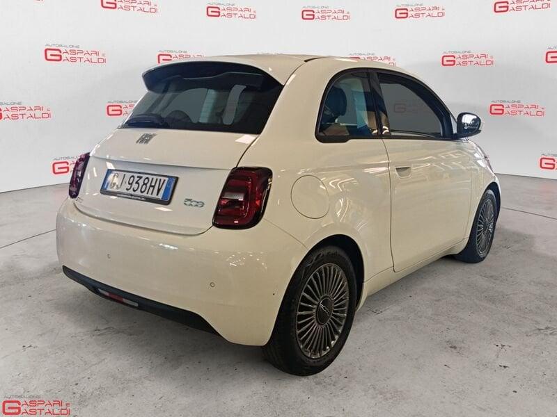 FIAT 500 Electric Icon + 118cv 42 kWh 320km WLTP