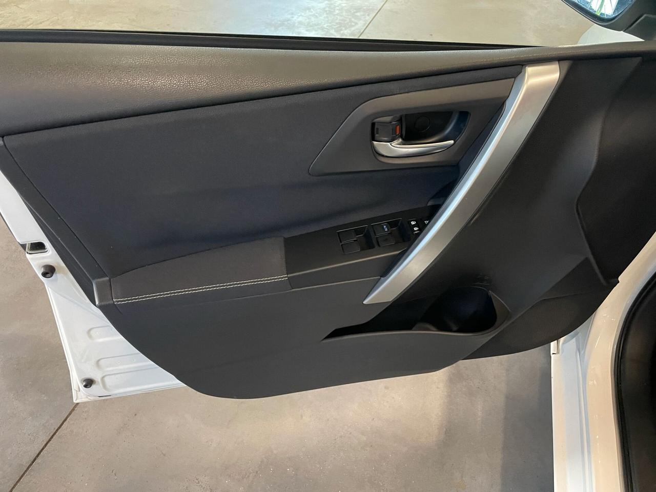Toyota Auris 1.8 Hybrid Active Eco