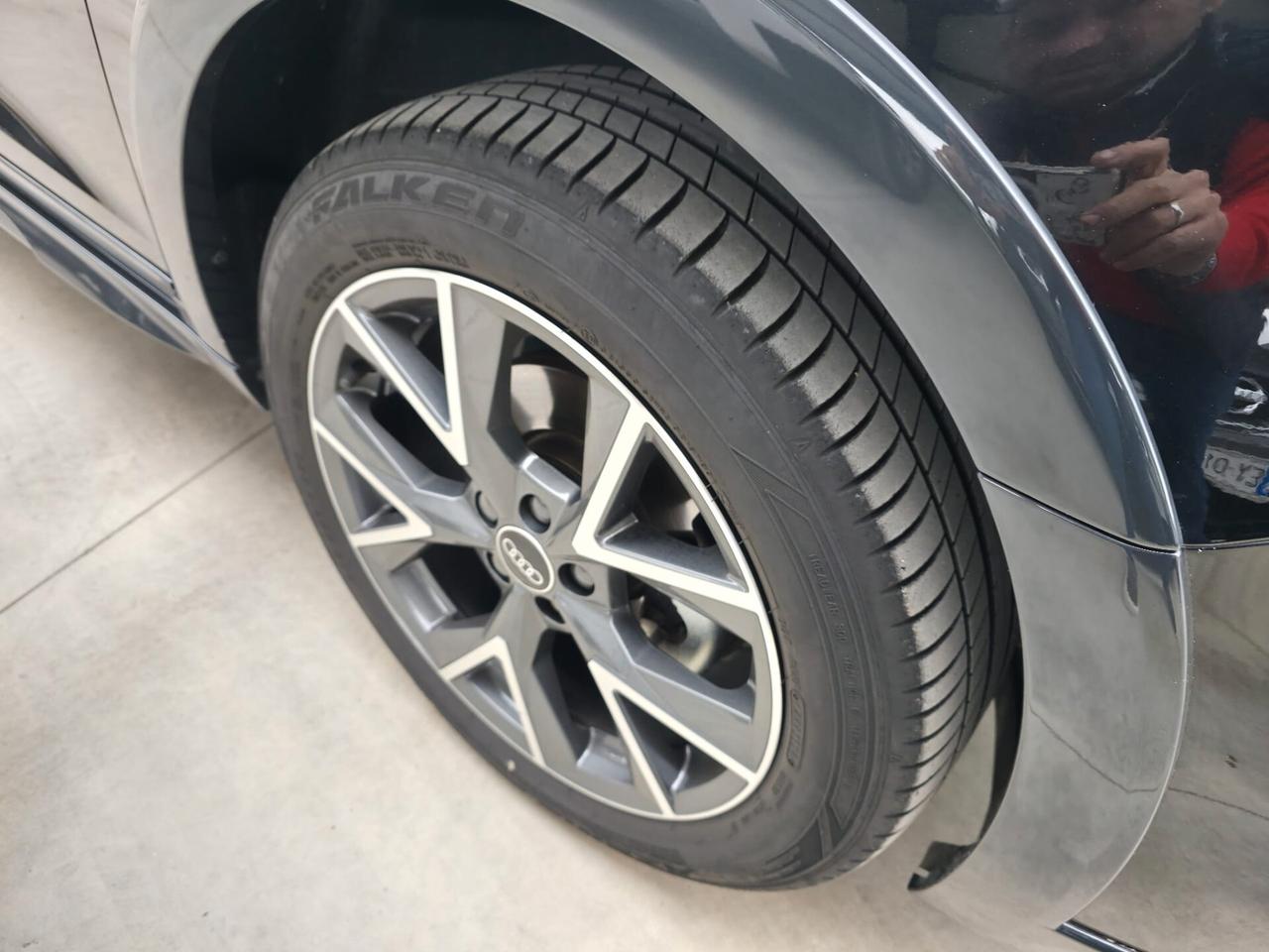 Audi A1 citycarver 35 TFSI Identity Contrast