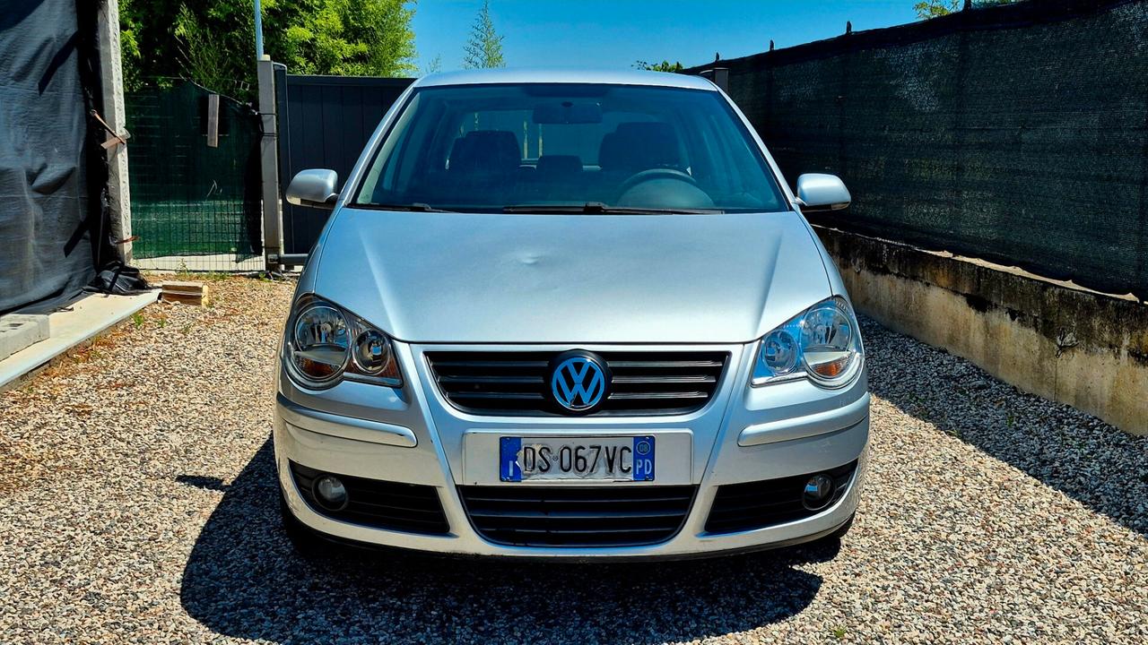 Volkswagen Polo 1.4 NEOPATENTATI
