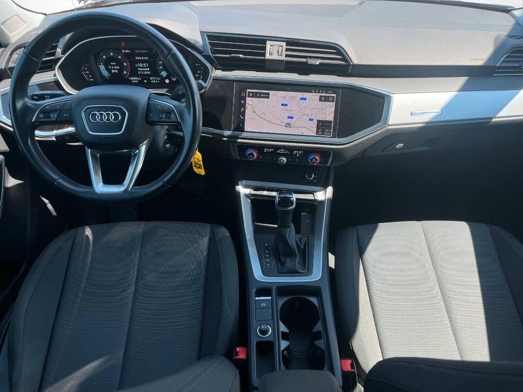 Audi Q3 35 2.0 tdi Business s-tronic