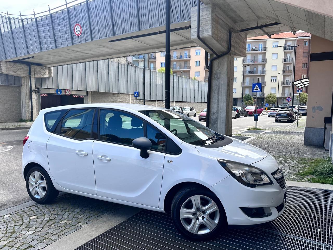 Opel Meriva 1.4 benzina con possibilità di gpl 100CV Cosmo