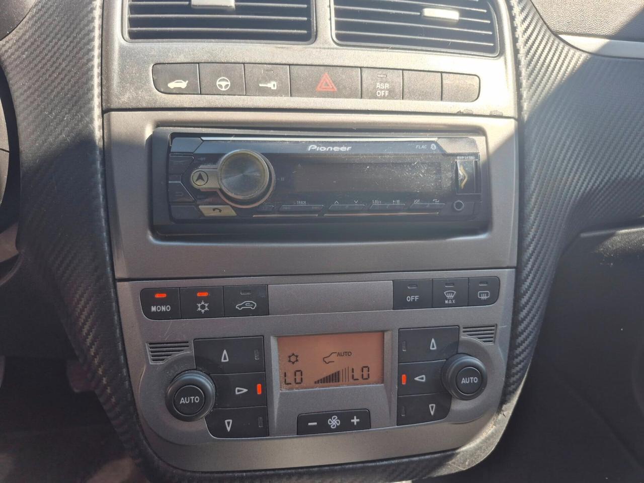 Fiat Grande Punto1.4 Starjet 16V 3 porte Sport