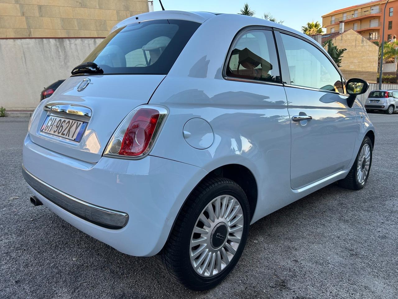 Fiat 500 1.2 Lounge ideale per neo patentati