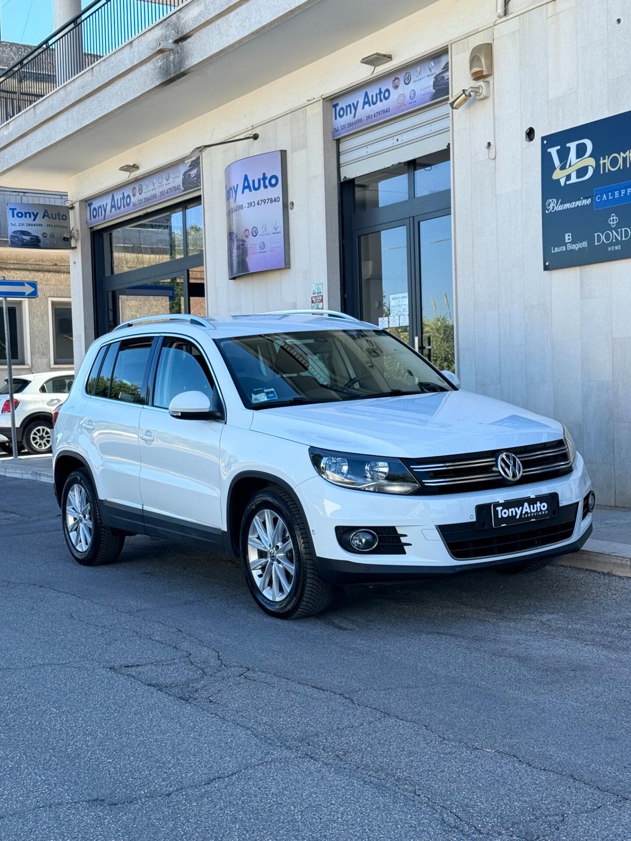 Volkswagen Tiguan 2.0 tdi Sport STYLE ,KM CERTIFICATI VOLKSWAGEN,NAVI,BLUETOOTH,SENSORI DI PARCHEGGIO