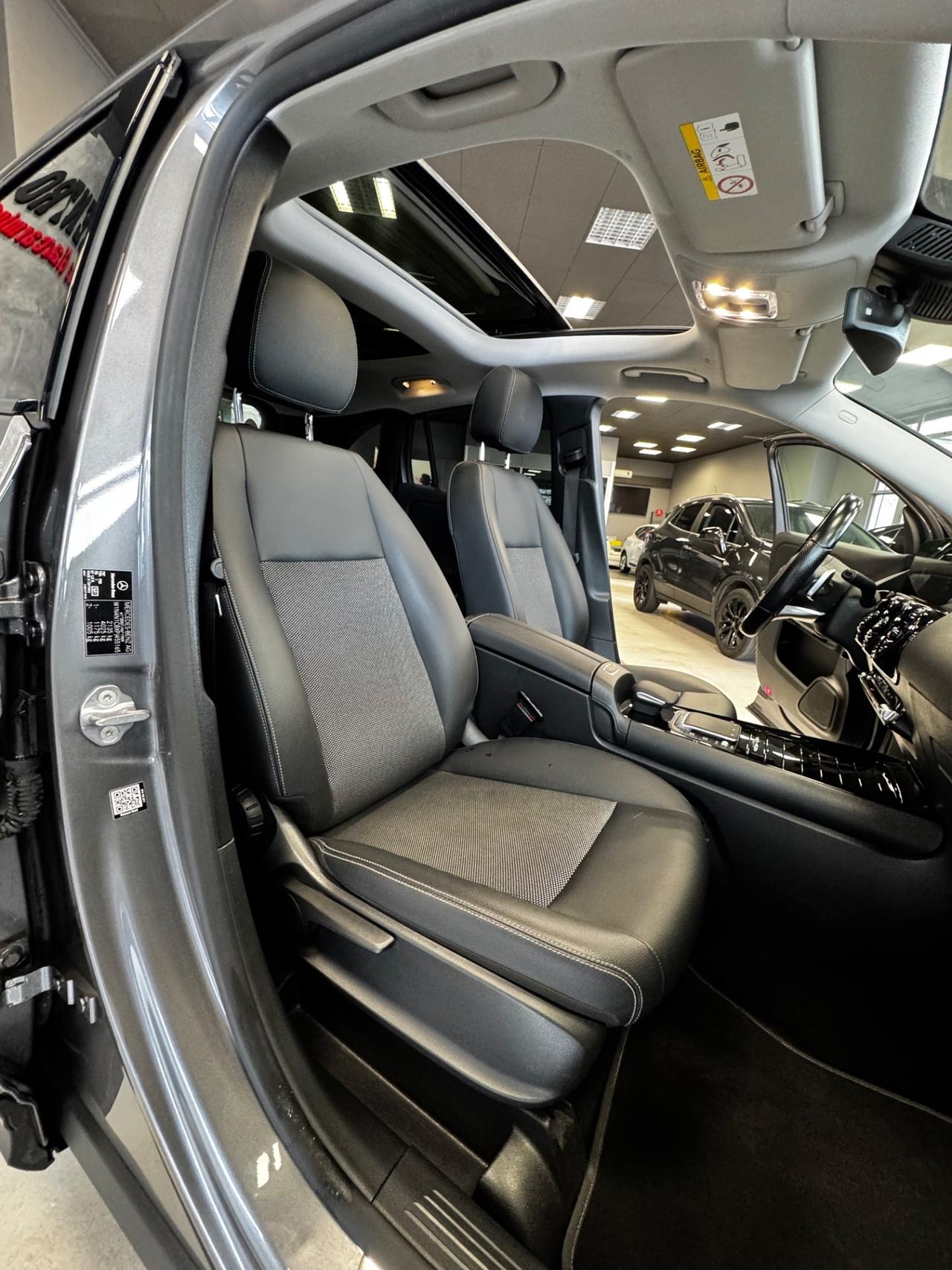 MERCEDES GLA 200CDI AT8 TETTO APRIBILE + PACK PREMIUM