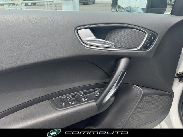 AUDI A1 SPB 1.0 TFSI ultra S LINE