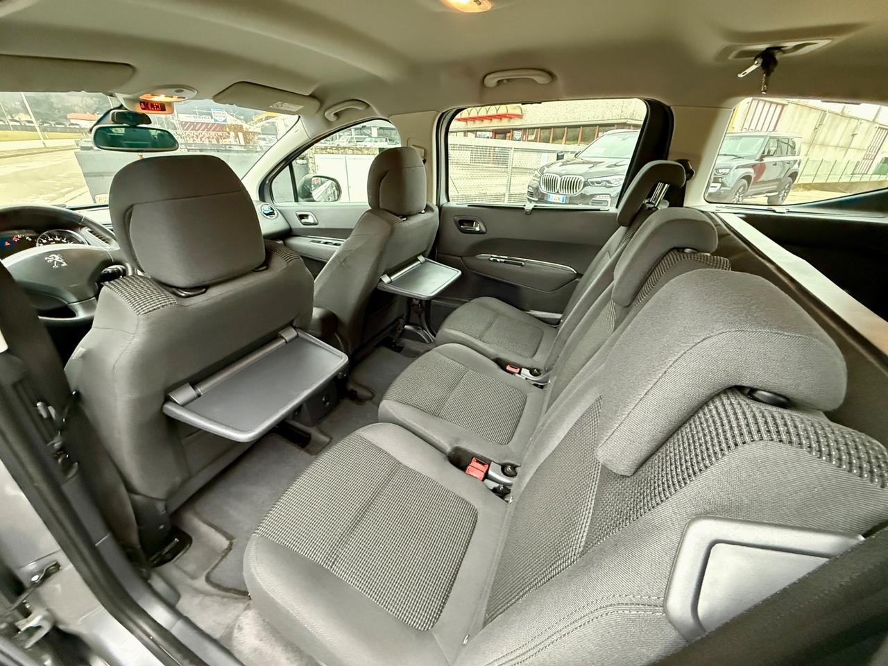 Peugeot 5008 7POSTI 1.6HDi 115CV 159.000KM