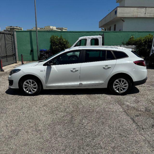 RENAULT Megane STATION WAGON 1.5 DCI AUTOCARRO N1 - 2016