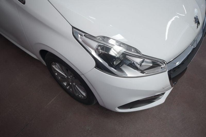 Peugeot 208 I 2015 5p 1.2 puretech Allure s&s 82cv neopatentati