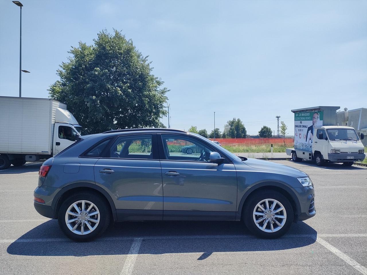 AUDI Q3 2.0 tdi Business 150cv