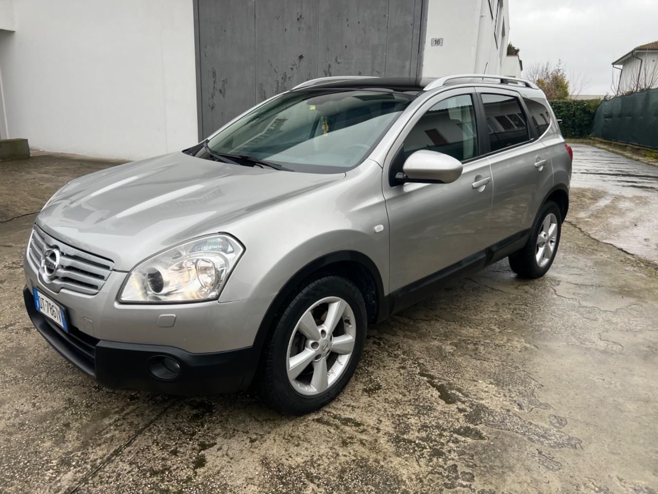 NISSAN QASHQAI 2.0 DIESEL 4X4 7 POSTI FULL OPTIONAL