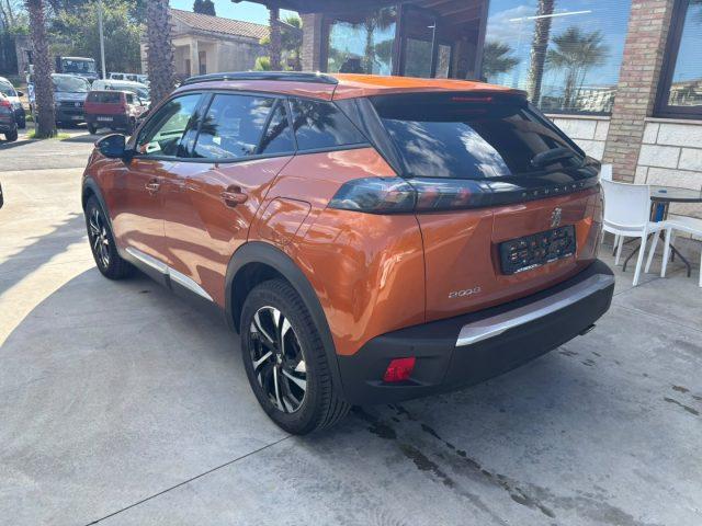 PEUGEOT 2008 BlueHDi 110 S&S Allure