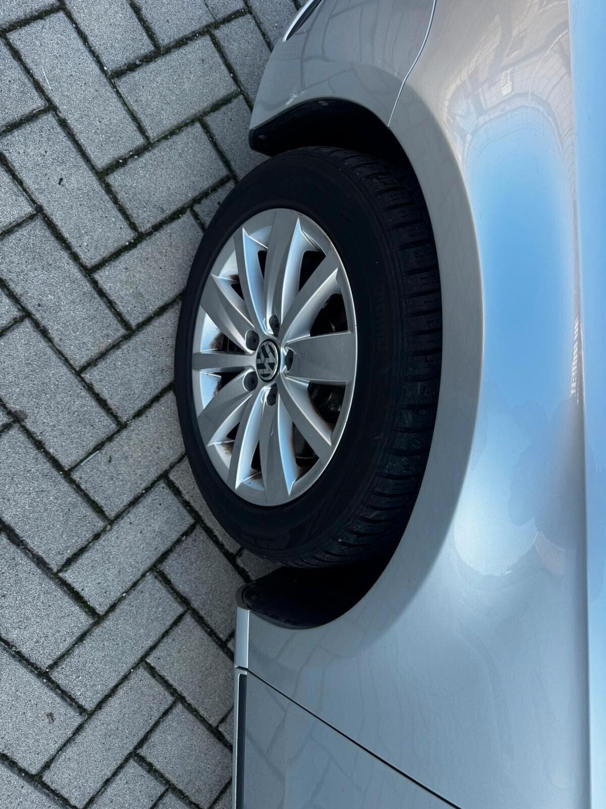 Volkswagen Passat 1.6 TDI Comfortline BlueM. Tech.