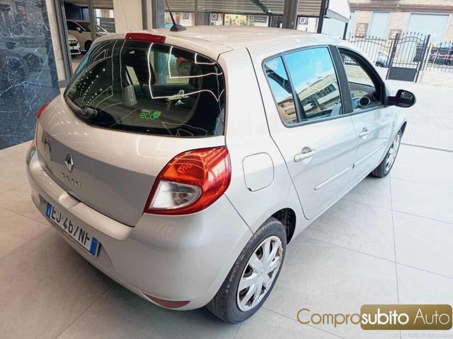 RENAULT Clio 1.2 16V 5 porte Dynamique