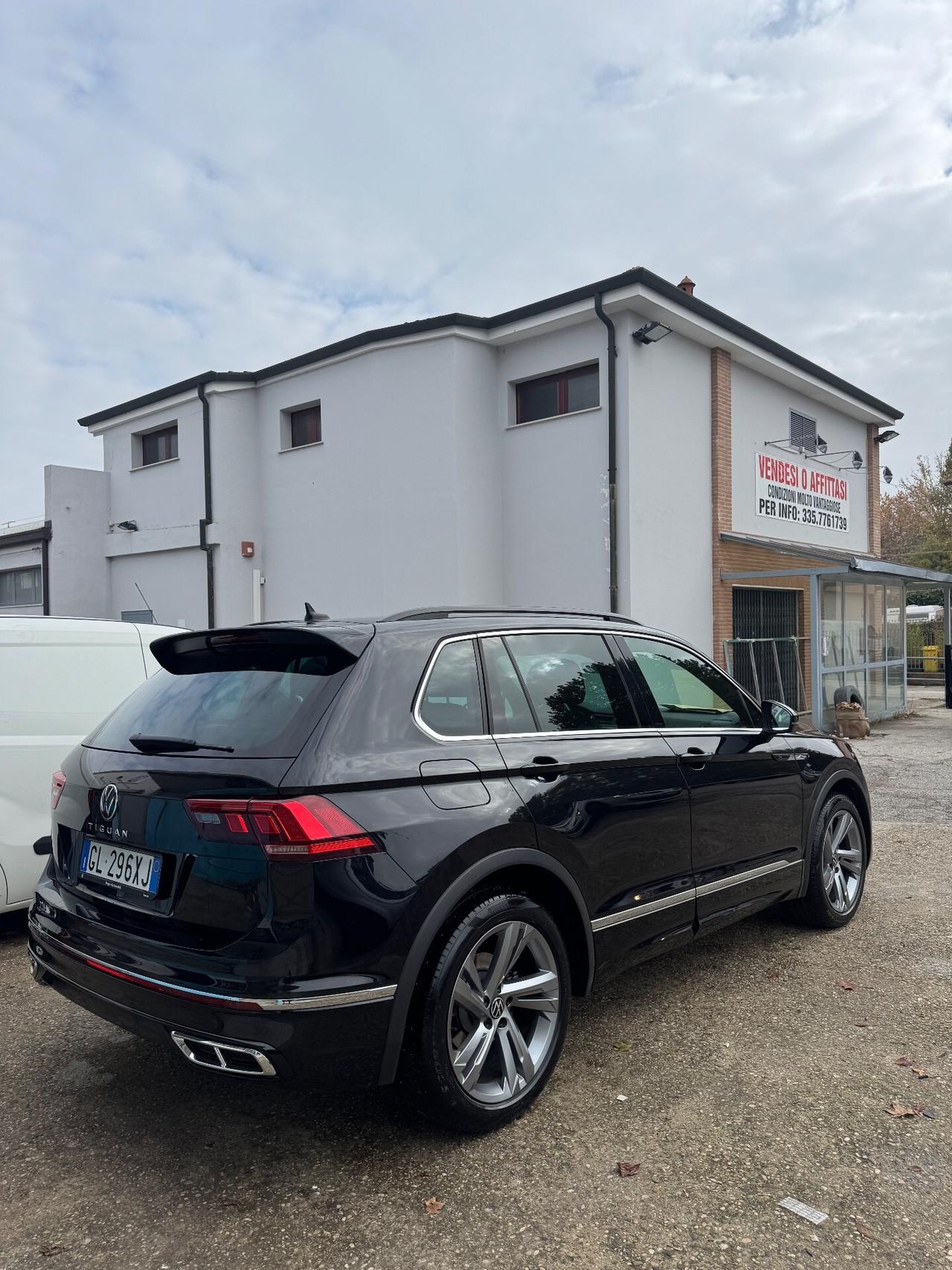Volkswagen Tiguan 2.0 TDI 150 CV SCR DSG R-Line