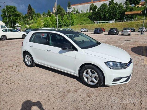 Volkswagen Golf 7 benzina/metano bassi consumi