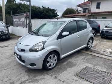 Toyota Aygo 1.0 12V VVT-i 5 porte Sol Connect