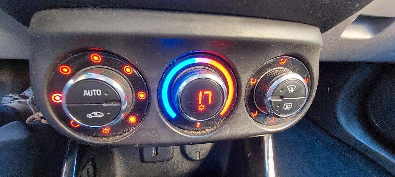 CORSA 1,3 MTJ DIESEL 75 CV MOD. INNOVATION LEGA TELEFONO SENSORI X NEOPATENTATI IMPECCABILE