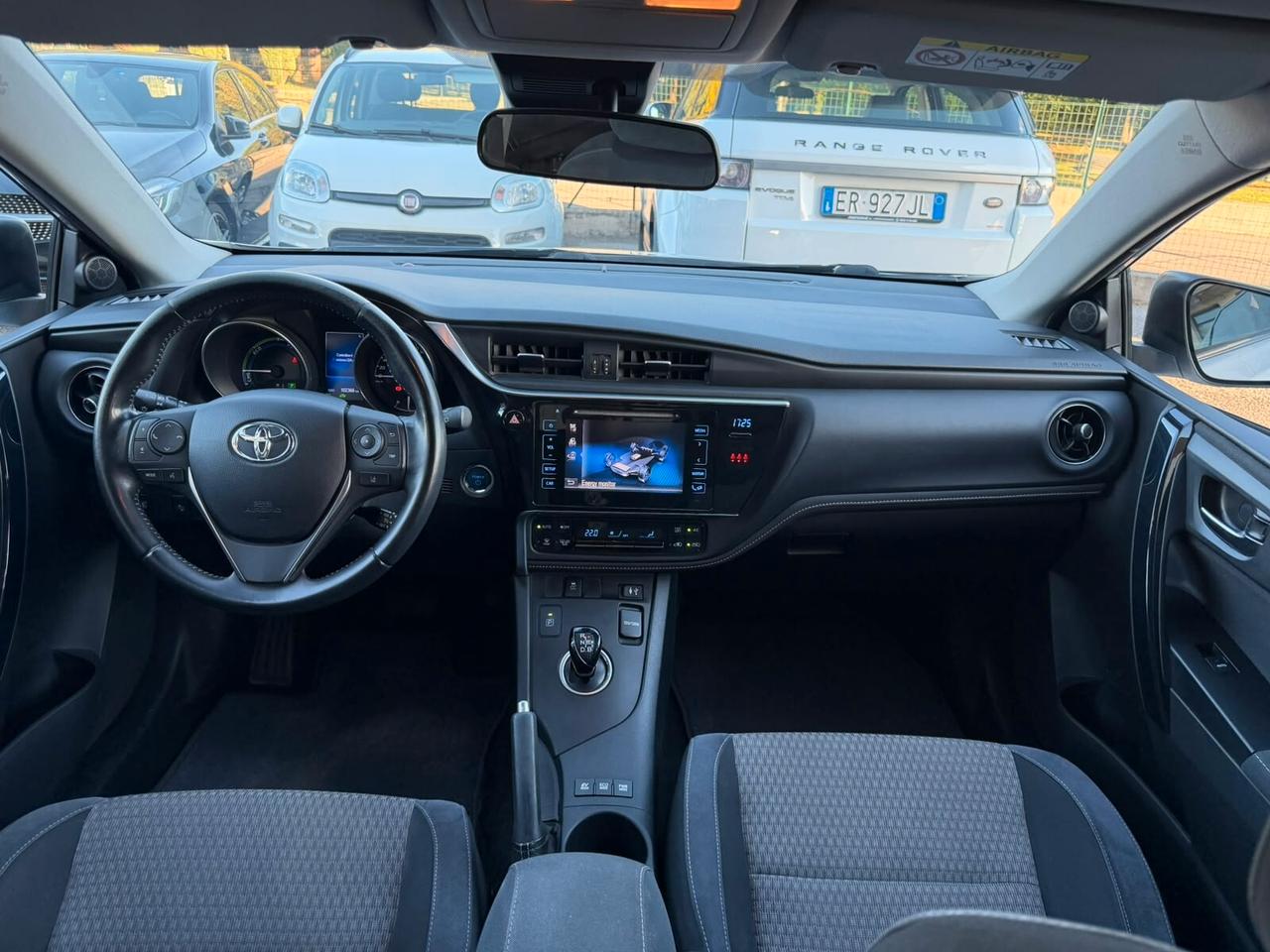 Toyota Auris Touring Sports 1.8 Hybrid Lounge