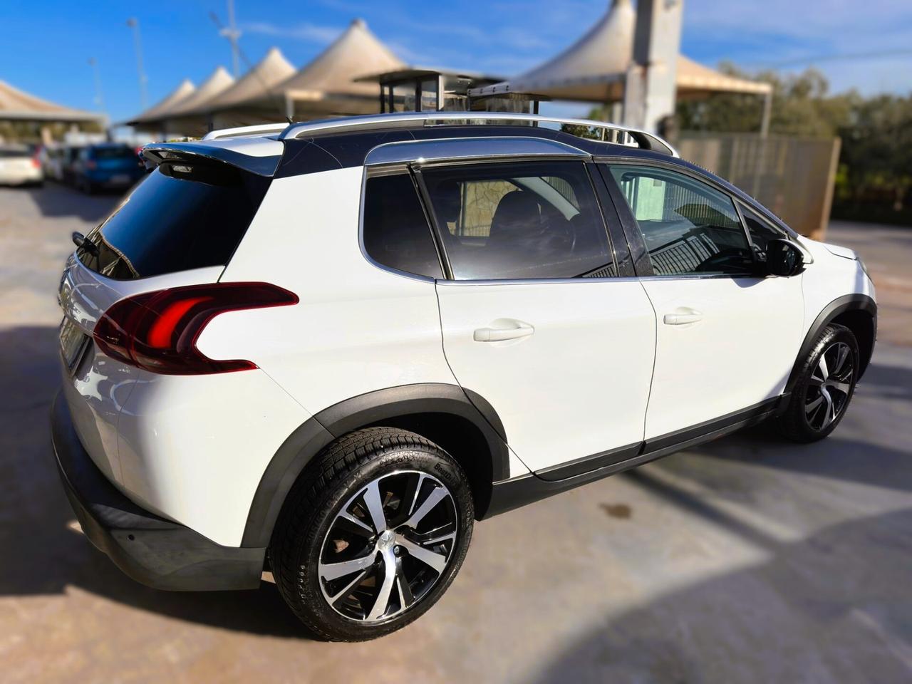 Peugeot 2008 BlueHDi 120 S&S Allure