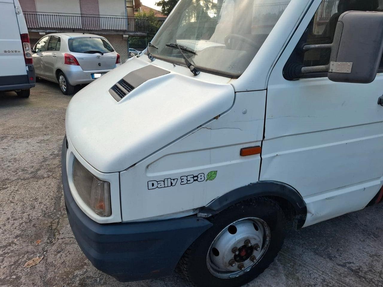Iveco Daily 35.8 2.5 Diesel USO CARROATTREZZI