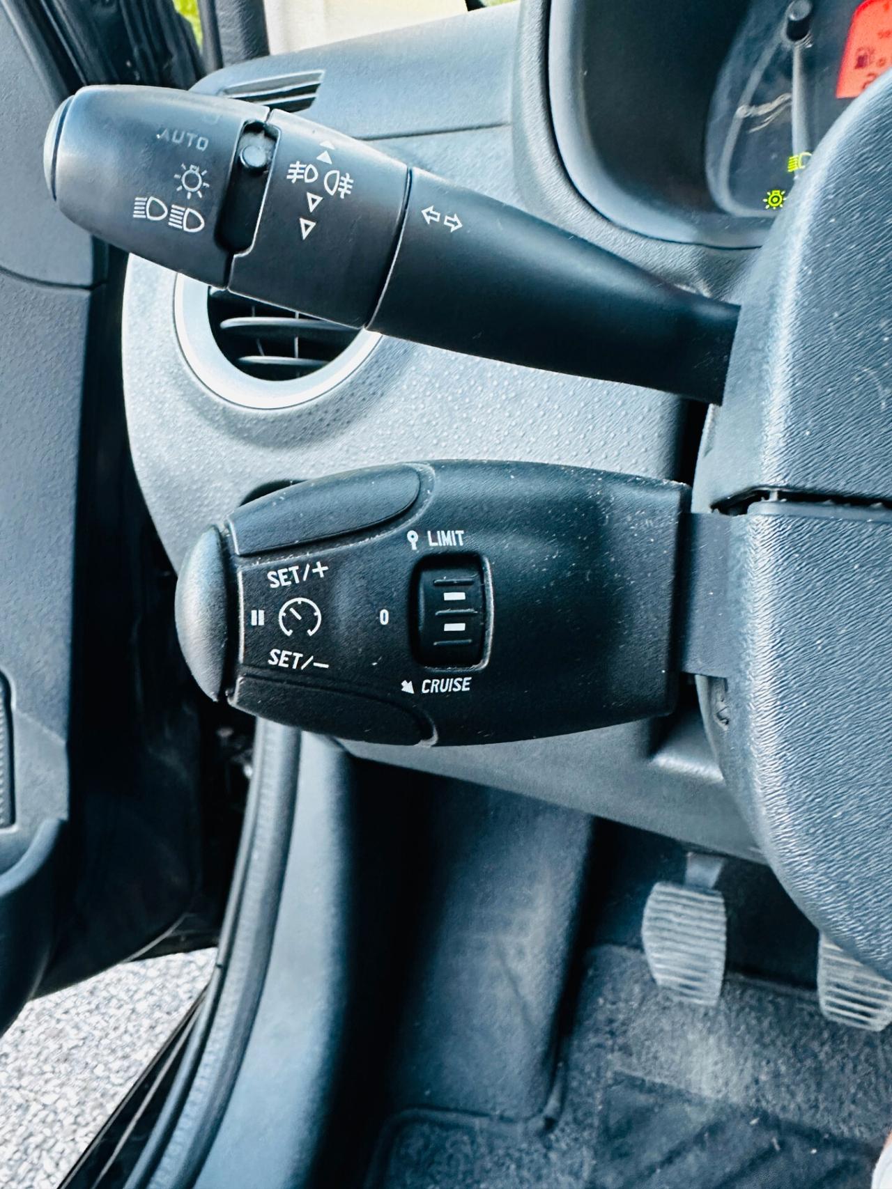 Citroen C2 1.4 HDi 70CV VTR LEGGI BENE