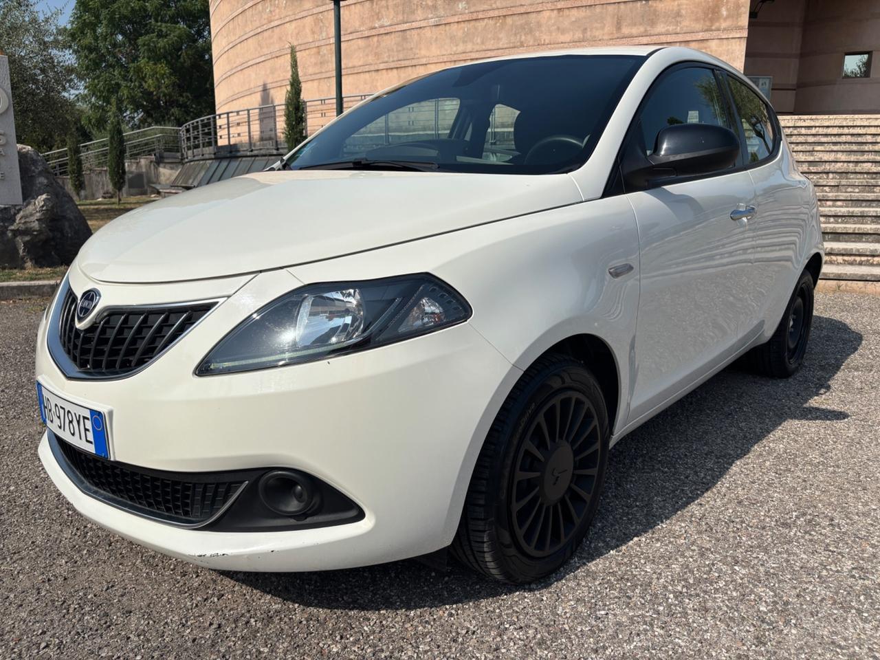Lancia Ypsilon Hybrid (con soli 108000km)