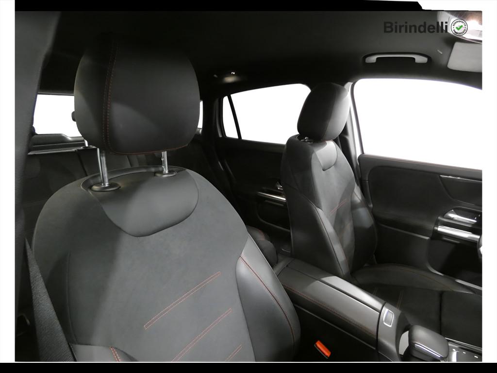 Mercedes-Benz GLA (H247) - GLA 180 d Automatic Premium